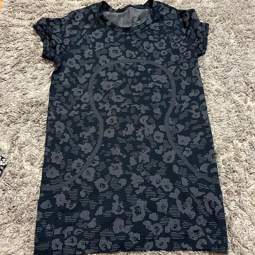 dappered floral navy swiftly tech